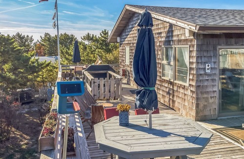 Bayberry Dunes House | Davis Park FI Spacious 5BR/2 Bath Split AC Water views, Waterviews Pet Friendly renovated Beach Hou.