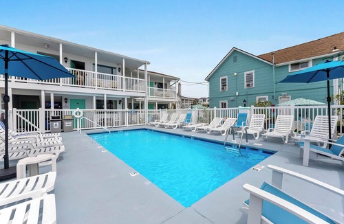 Wildwood Hotel | Daytona Inn and Suites - Two Bedroom Apartment