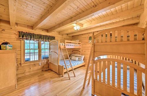 Carroll House | Deck, Grill & Views! Carroll Log Cabin Near Hiking