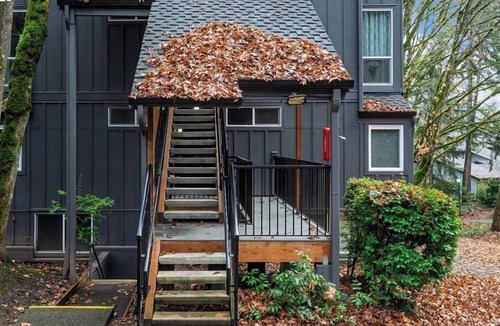 Mount Park Apartment | Delightful apartment with AC in charming Lake Oswego