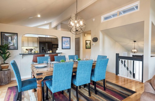 Three Rivers House | Deschutes River Retreat Hot Tub + Firepit Near Mt. Bachelor | River Meadows