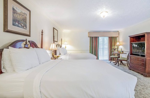 Dillard Hotel | Dillard House