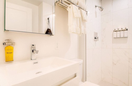 Foggy Bottom Hotel | Discover D.C.'s History - Steps Away from Lincoln Memorial