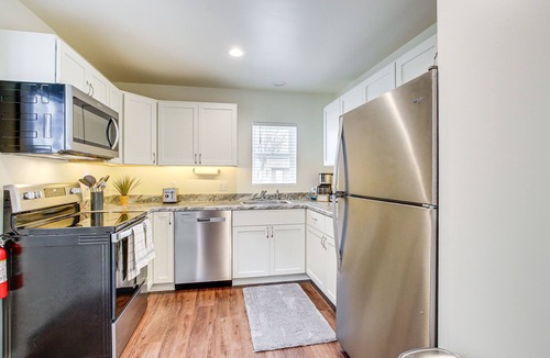 Sheboygan House | Dog-Friendly Sheboygan Home - 1 Mi to Town!