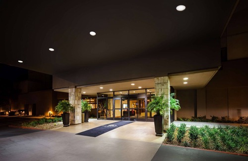 Burlingame Hotel | DoubleTree by Hilton San Francisco Airport