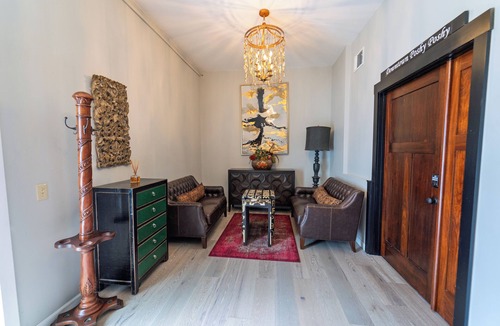 Grove City Apartment | Down Town Fancy Fancy Upscale 2 Bedroom Loft
