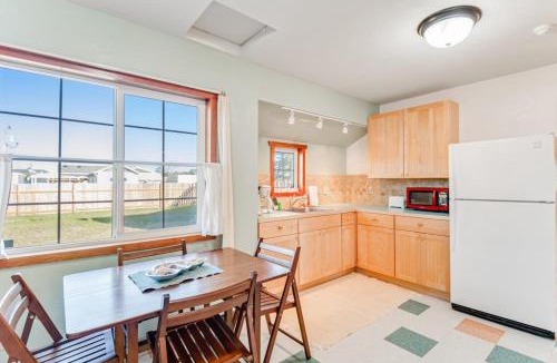 Ocean Park House | Downtown home with private hot tub & WiFi - walk to beach - dog-friendly yard