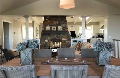 Dundee House | Dundee Hills. 3 Primary Suites! Exquisite Oregon Wine Country Experience