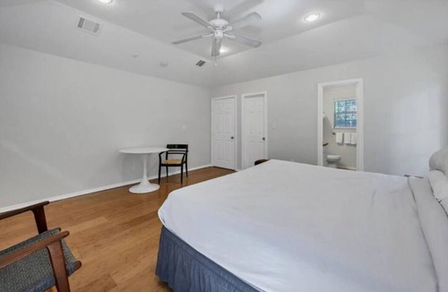 East MLK Apartment | East Side Studio with Private Yard and Kitchenette