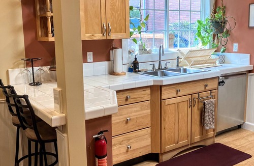 Northgate House | Easy access to downtown and stadiums! Welcome to North Seattle!