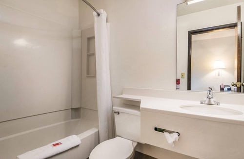 Corvallis Hotel | Econo Lodge Corvallis Near University