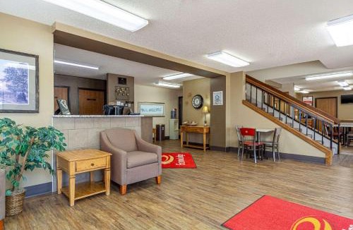 Sioux Center Cabin | Econo Lodge Sioux Center