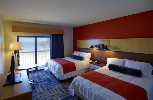 Onamia Hotel | Eddy's Resort
