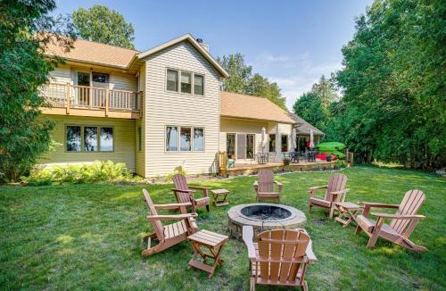 Sturgeon Bay House | Egg Harbor Gem w/High-Speed Fiber WiFi!