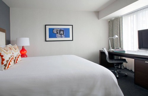 New Tacoma Hotel | Elegant ADA Suite | Top Location + Art Collection