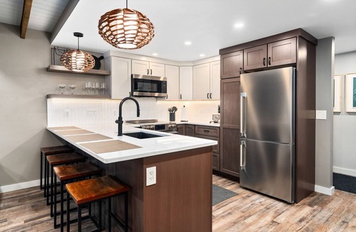 Duluth Apartment | Elegant Duluth Suite/15 min Drive to Access Canal Park/Easy, Close Parking!