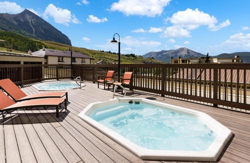 Mount Crested Butte Hotel | Elevation Hotel & Spa