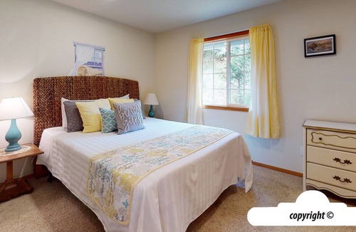 Sunset Beach House | ELK`S HOLLOW at Sunset Beach, Warrenton: Near Ocean