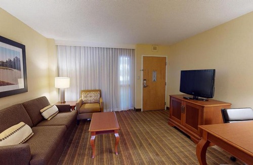 Conestee Resort | Embassy Suites Greenville Golf Resort & Conference Center