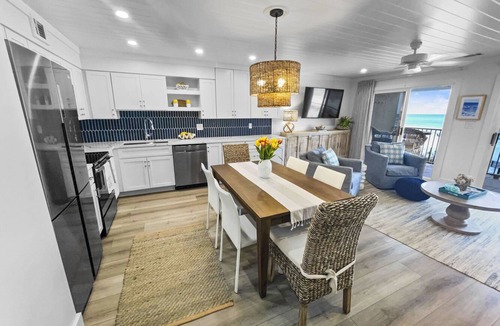 Seagrove Beach Condo | "Endless Waves-208" | Beachfront | Stunning Beach Views | Bike to Seaside