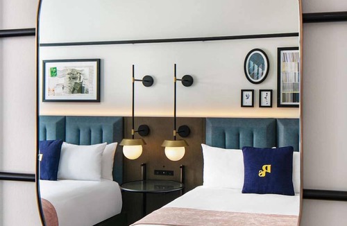 North Capitol Street Hotel | Enjoy a Hassle-Free Stay! 2 Contemporary Units, DC Landmark View, Pet-friendly!
