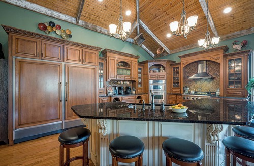 The Galena Territory House | Enjoy your Private 4 Acres @ Owl Creek Lodge - Outdoor Hot Tub, Fireplace!