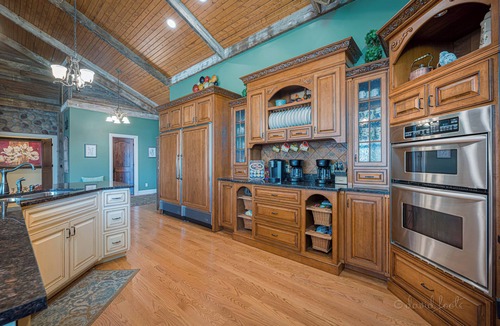 The Galena Territory House | Enjoy your Private 4 Acres @ Owl Creek Lodge - Outdoor Hot Tub, Fireplace!