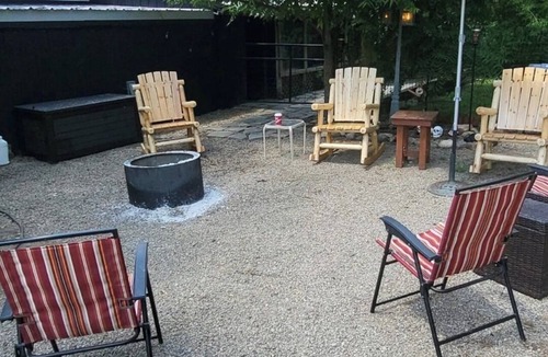 Wales Center Apartment | Enjoyable 2 bedroom apartment with hot tub access.