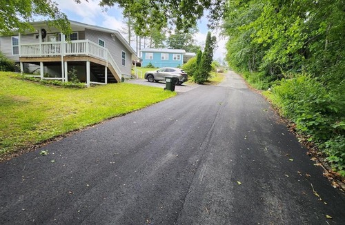 Hendersonville House | Entire cottage in Hendersonville near Asheville