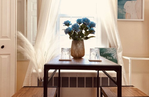 Framingham House | ENTIRE HOUSE|HOME THEATER|4-5 BEDROOMS|@FRAMINGHAM CENTRAL