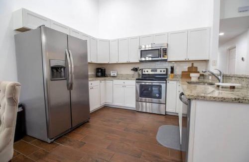 Dade City House | Entire Modern Home in Dade City