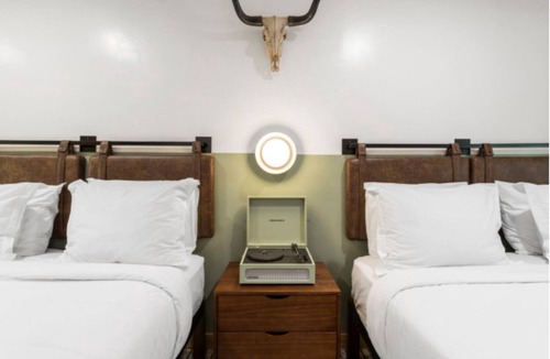 Wimberley Hotel | Epic Double Queen Room - Hilltop Boutique Hotel