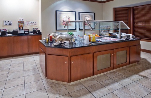 Kalamazoo Condo | Equipped Suite | Business Center + Indoor Pool