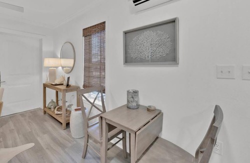 Grayton Beach House | Escape to Heart of Grayton Beach in Cozy Cottage