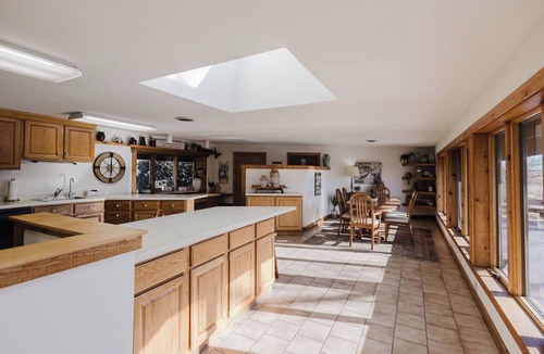 Mineral Point House | Escape to this amazing 3 bedroom home just 5 minutes from Historic Mineral Point
