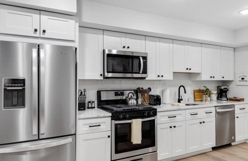 Trinidad Apartment | Excellent 2-BR Condo in Hip Area of DC