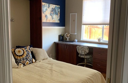 Reno House | Executive Home- All Inclusive high end, fully furnished with amenities.