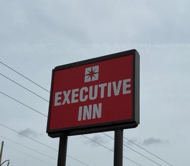 Warner Robins Hotel | Executive Inn