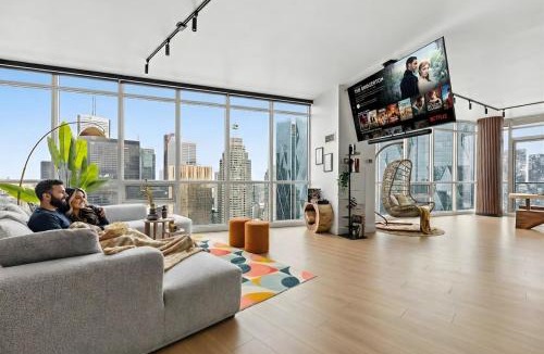 Downtown Toronto Apartment | Executive Penthouse - Scotiabank Arena - Parking