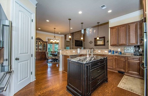 Five Forks House | Fabulous 5 Bedroom Home W/Resort Style Amenities
