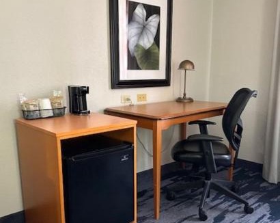 Naperville Hotel | Fairfield Inn & Suites by Marriott Chicago Naperville