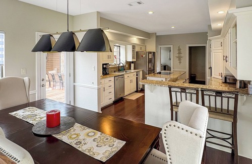 Lakeway House | Family-Friendly Lakeway Home | Walk to City Park