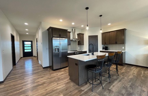 Brookings House | Family-friendly + Pond view + BBQ + Sleeps 6