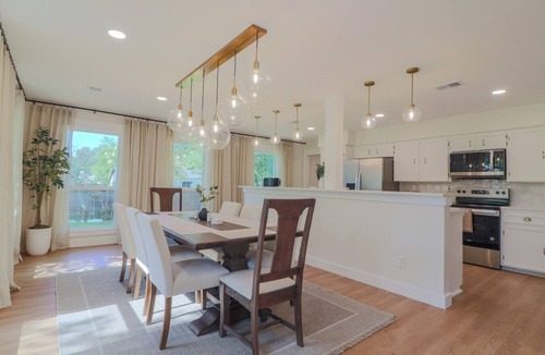 Manchaca House | Family Home Base | Buda, Kyle & Austin Access | 4BR Half-Acre