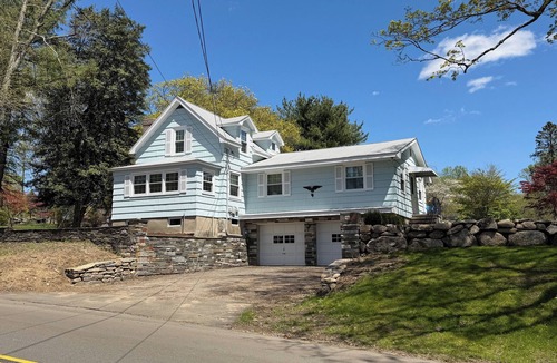 Stratford House | Family Home Near Roosevelt Forest & Historic Sites