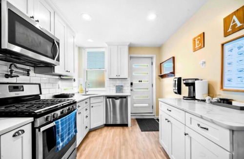 South Baltimore House | Federal Hill & Inner Harbor Lux Retreat: Sleeps 6