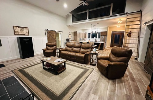 Prattsburgh House | Finger Lakes Retreat