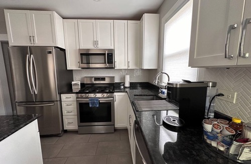 Downers Grove Apartment | First floor apartment DT Downers Grove