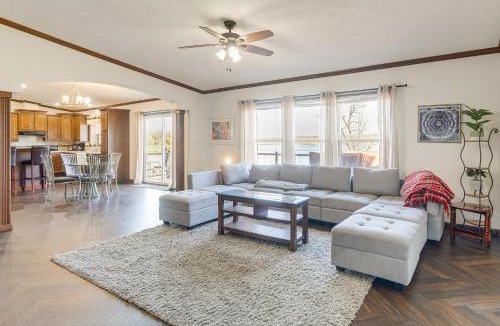 Buffalo House | Fish & Relax Fireside: Mink Lake Retreat!