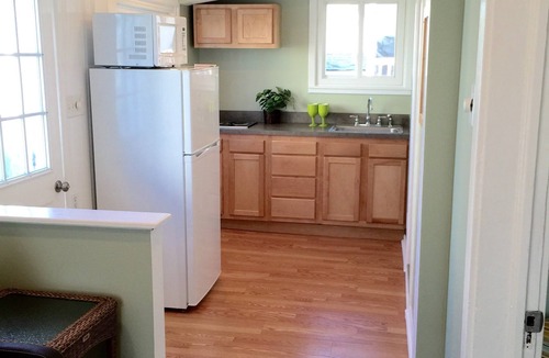 North Wildwood House | *FLASH SALE for Sept!*1 Bedroom, Yard w/Lg 2 Level Deck, Perfect Location!